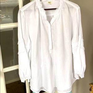 White Blouse with ruffle sleeves XL
